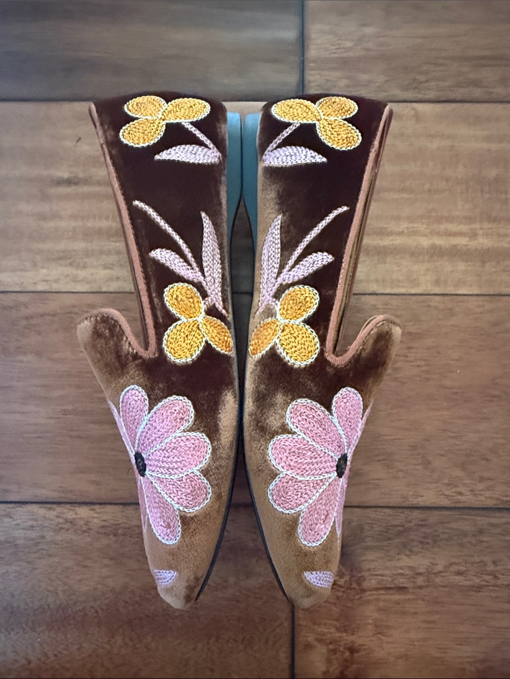 Birdies Brown Velvet Starling Loafers with Pink & Yellow Embroidered Flowers 7.5 - Picture 4 of 8